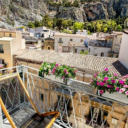 Апартаменти Charme E Chic *