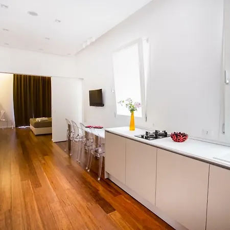 Charme E Chic Apartamento *