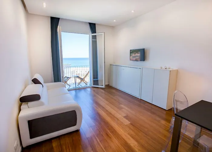 Charme E Chic Apartment Cefalù